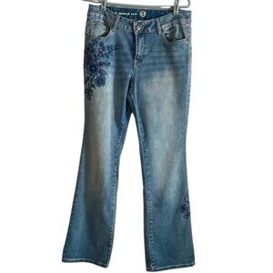 W62 Women’s Floral Embroidered Boot Cut Denim Jeans Size 8 Cotton Blend